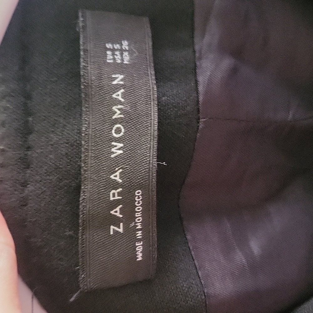 Zara Elegant Black Coat - Picture 4 of 6